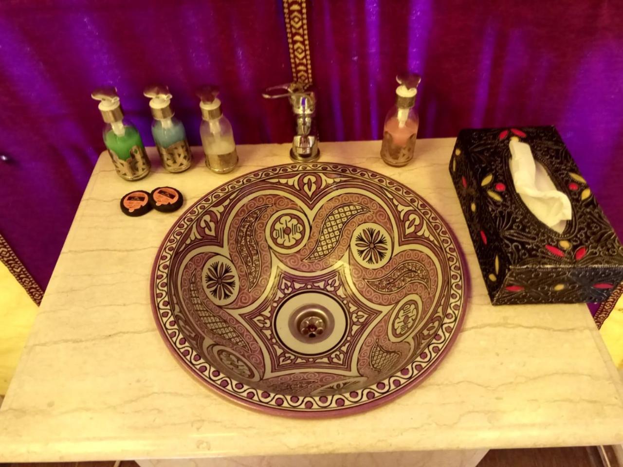 Hotel Sahara Majestic Luxury Camp Merzouga Exteriér fotografie A Moroccan sink